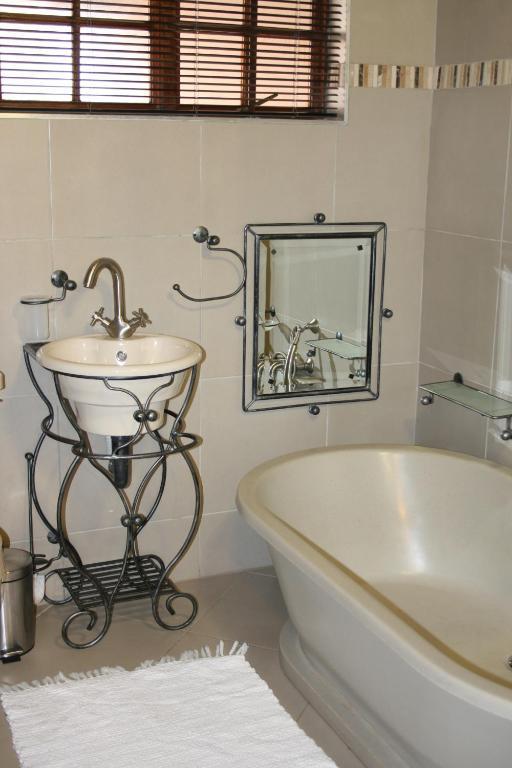 Foreigners Friend Guest House Pretoria-Noord Kamer foto